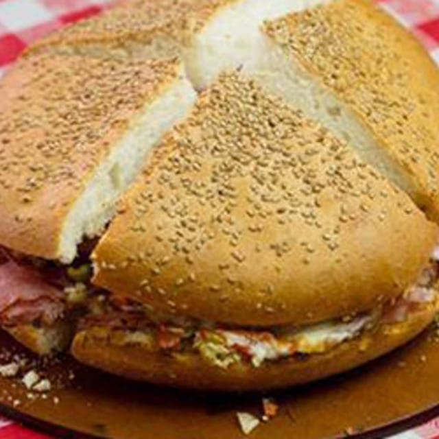Real N'awlins Muffuletta.